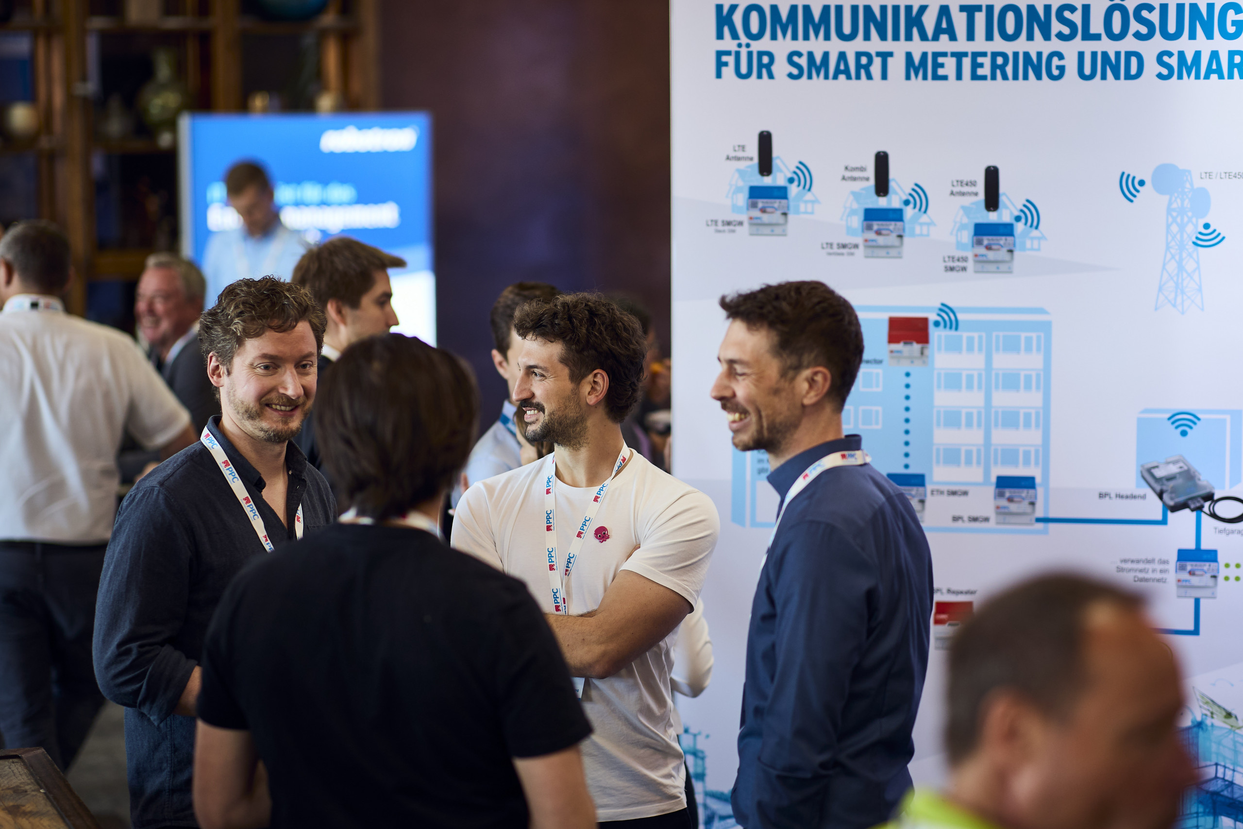 Gespräche in der Ausstellung des PPC Kundentreffens