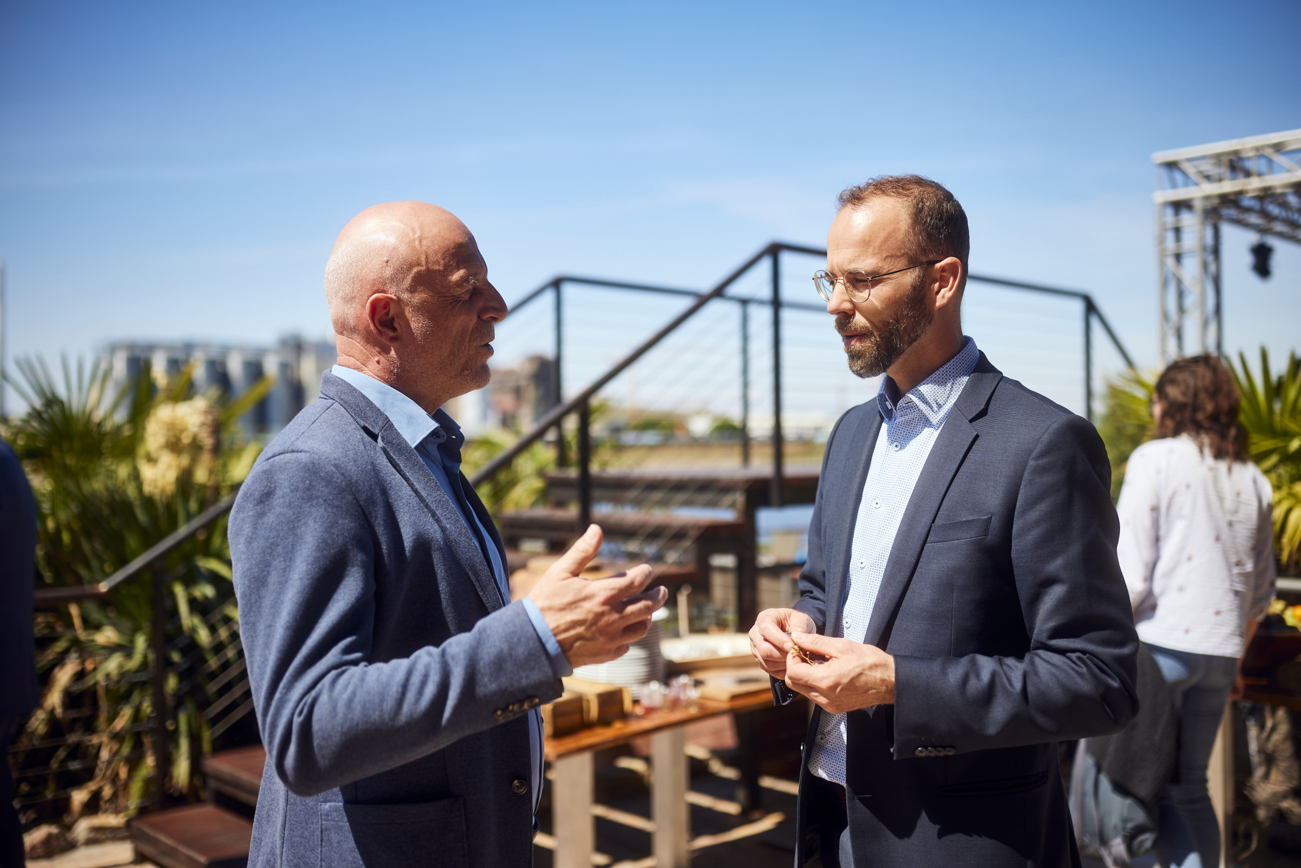 Roland Klaiber und Simon Begasse im Gespräch
