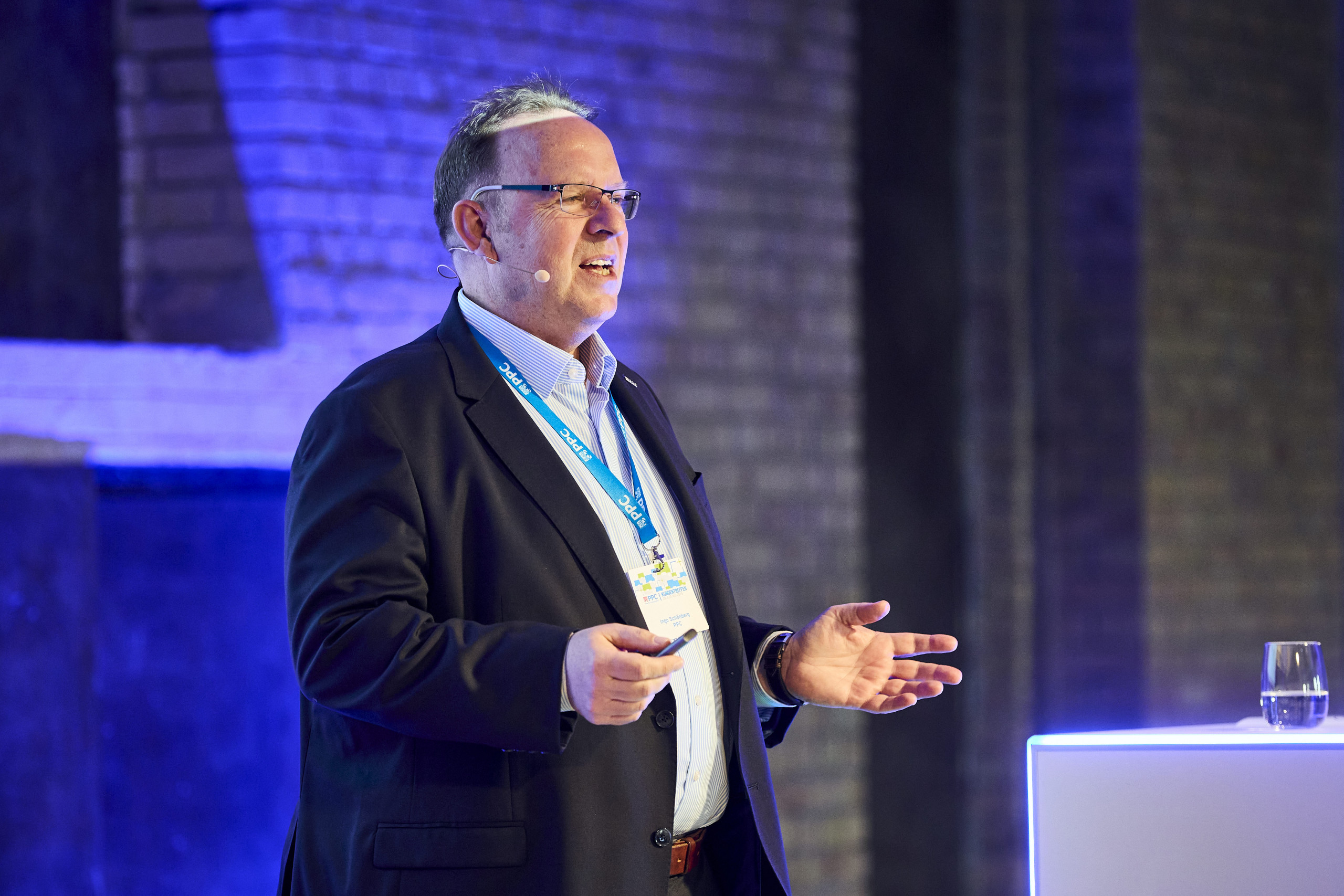 Ingo Schönberg auf der Hauptbühne des PPC Kundentreffens