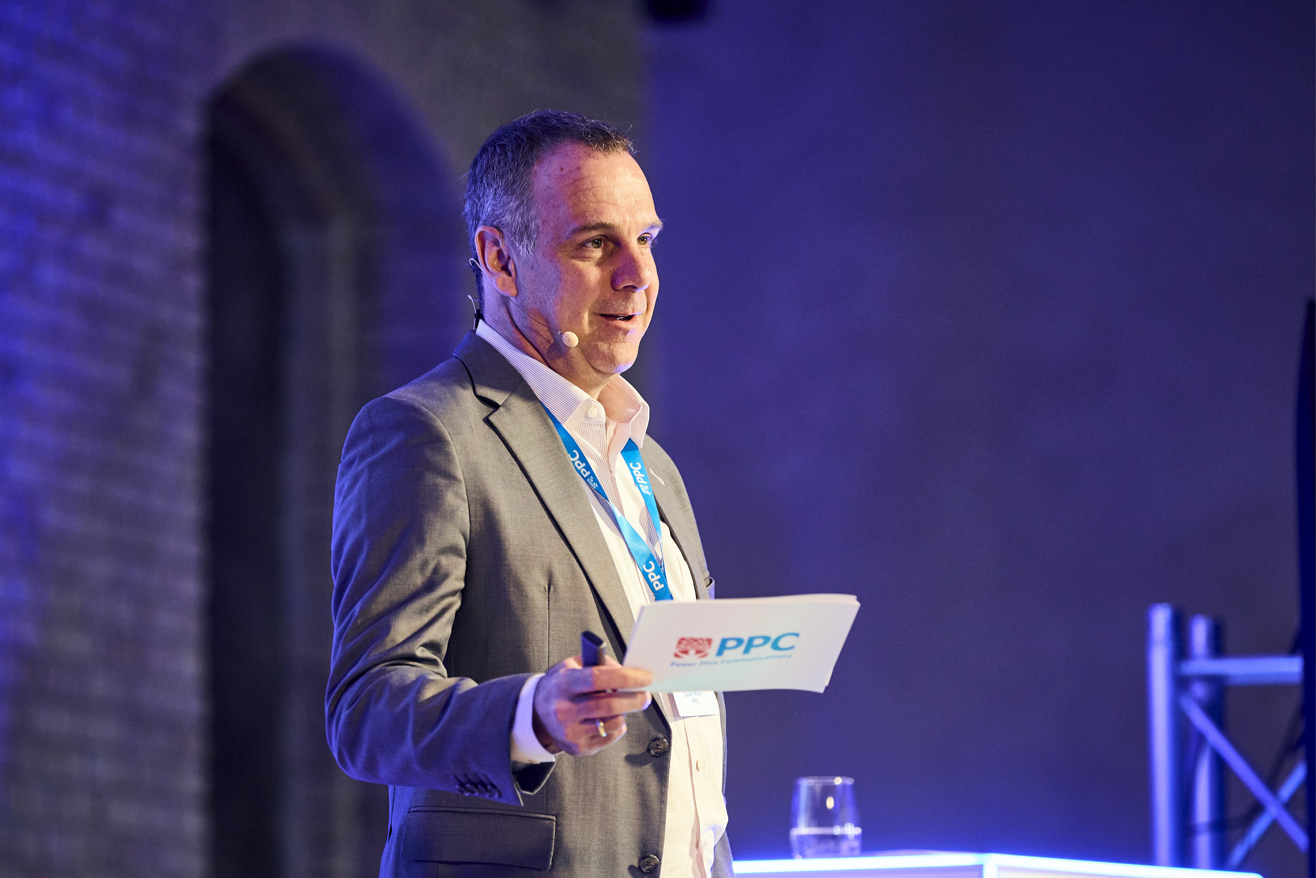 Eugen Mayer auf der Hauptbühne des PPC Kundentreffens